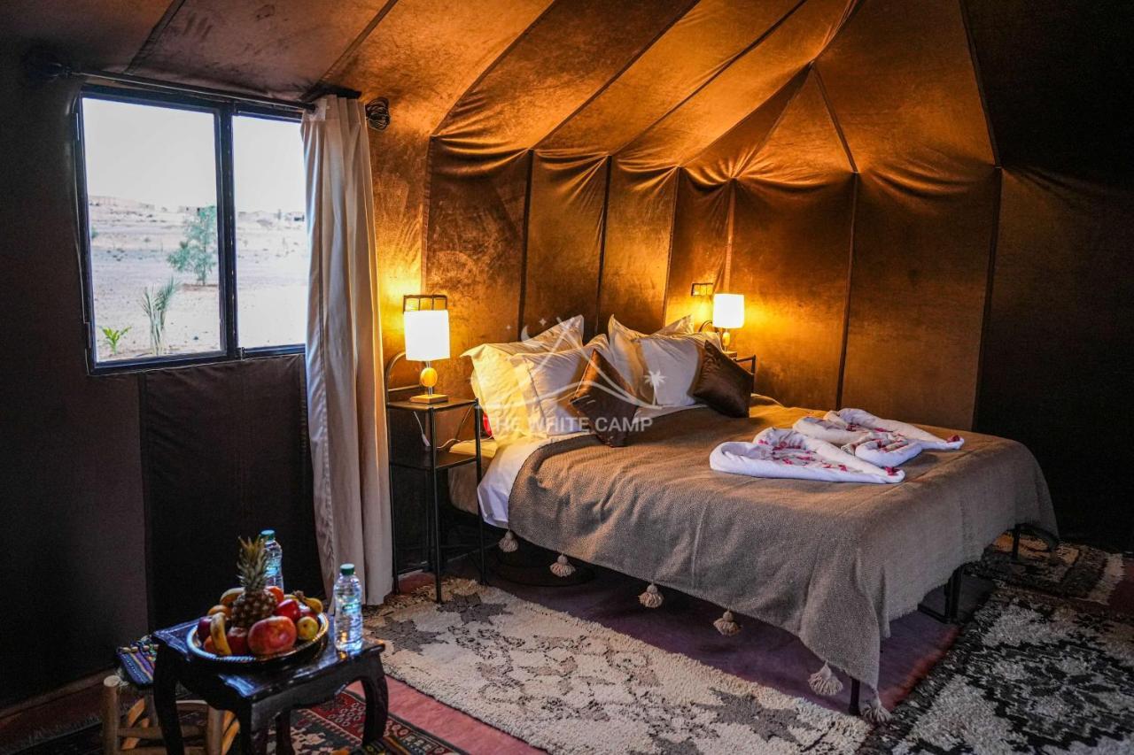 The White Camp - Your Merzouga Luxury Desert Camp & Erg Chebbi Dunes Camel Riding Exterior photo