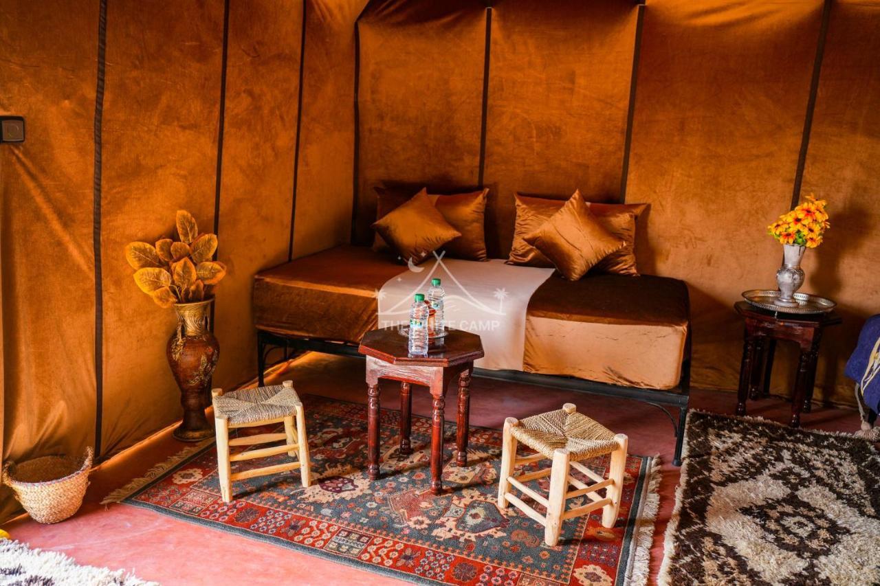 The White Camp - Your Merzouga Luxury Desert Camp & Erg Chebbi Dunes Camel Riding Exterior photo