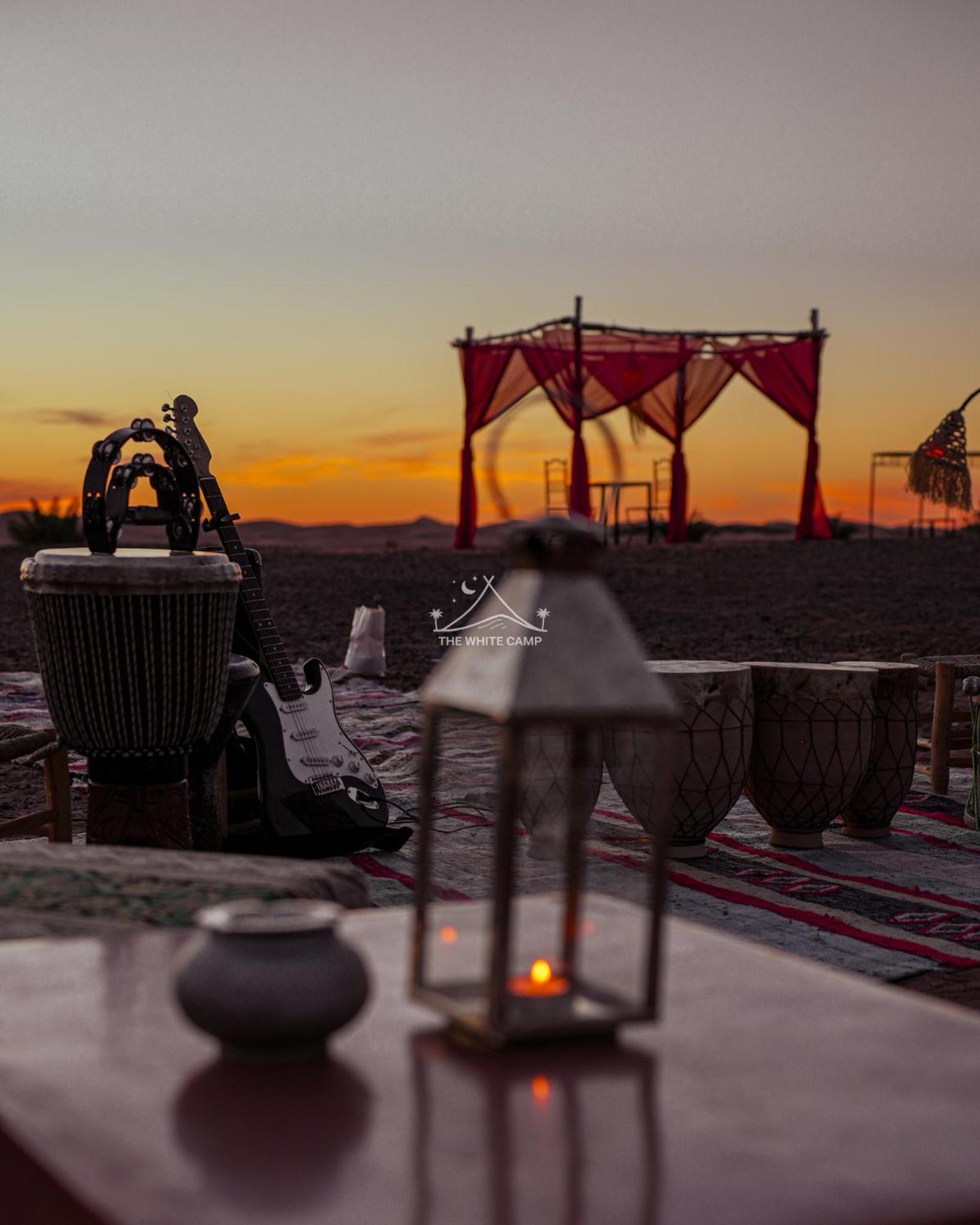 The White Camp - Your Merzouga Luxury Desert Camp & Erg Chebbi Dunes Camel Riding Exterior photo